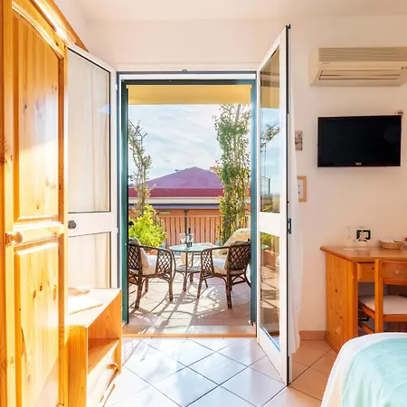 Domus De Janas Sul Mare 3*