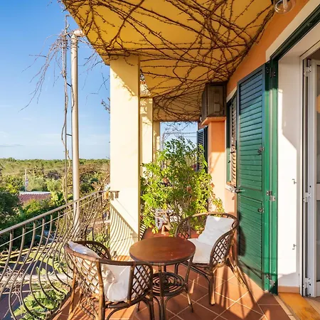 Szálloda Domus De Janas Sul Mare