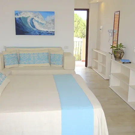 Domus De Janas Sul Mare 호텔 바리사르도