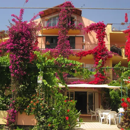 Domus De Janas Sul Mare 3*