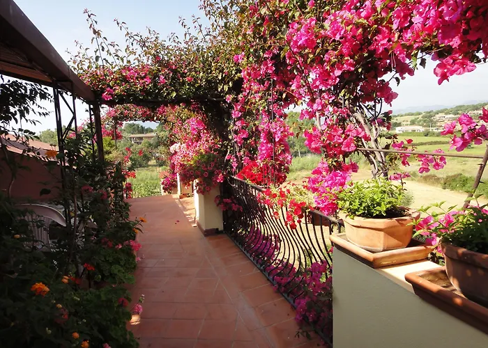 Domus De Janas Sul Mare Szálloda 3*