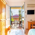 Domus De Janas Sul Mare 3*