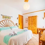 Domus De Janas Sul Mare Bari Sardo