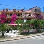 Domus De Janas Sul Mare 3*