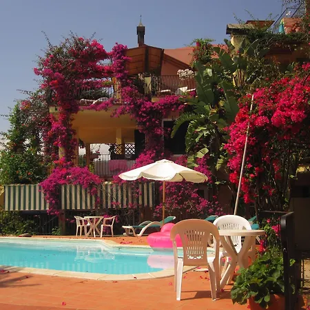 Domus De Janas Sul Mare 3* Bari Sardo