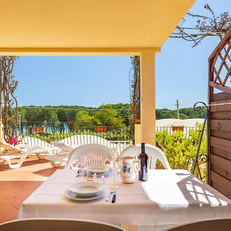 Domus De Janas Sul Mare Hotel 3*