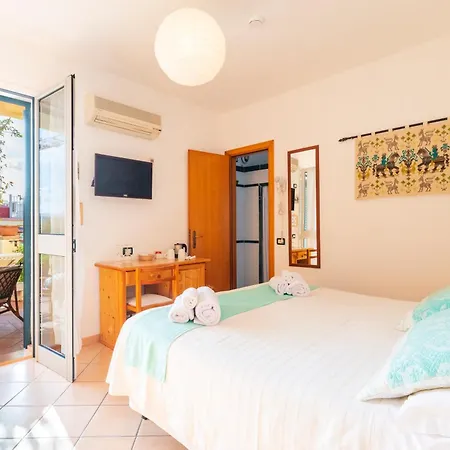 Domus De Janas Sul Mare Hotel