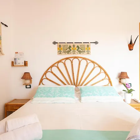 Domus De Janas Sul Mare Otel Bari Sardo