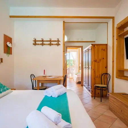 Domus De Janas Sul Mare 3*