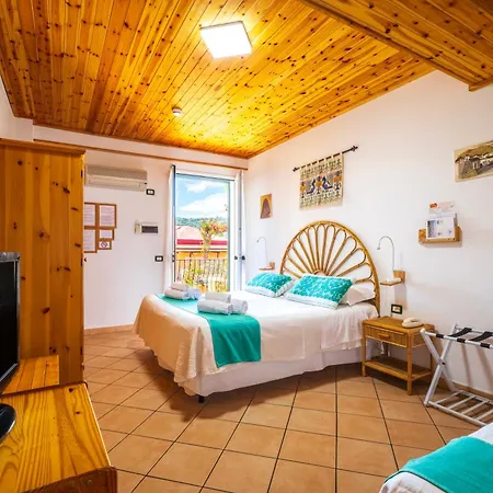 Domus De Janas Sul Mare 3*