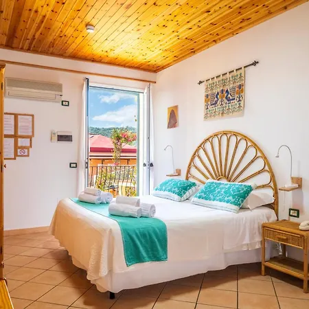 Domus De Janas Sul Mare Hotel Bari Sardo