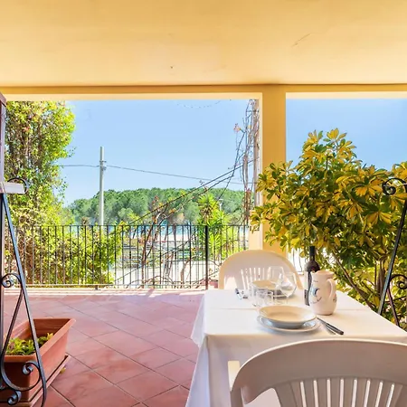 Hotel Domus De Janas Sul Mare