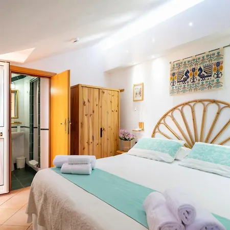 Domus De Janas Sul Mare 3*