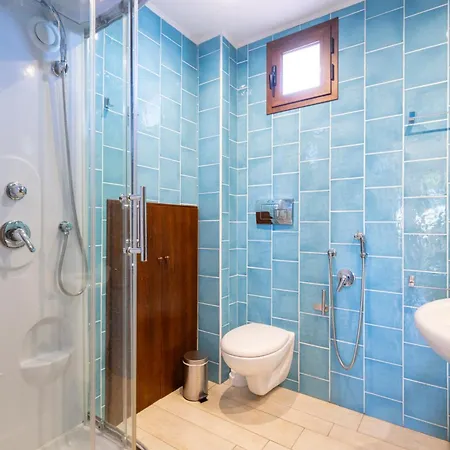 Hotel Domus De Janas Sul Mare 3*