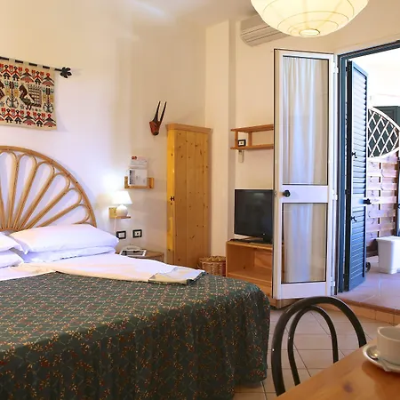 Domus De Janas Sul Mare Otel Bari Sardo