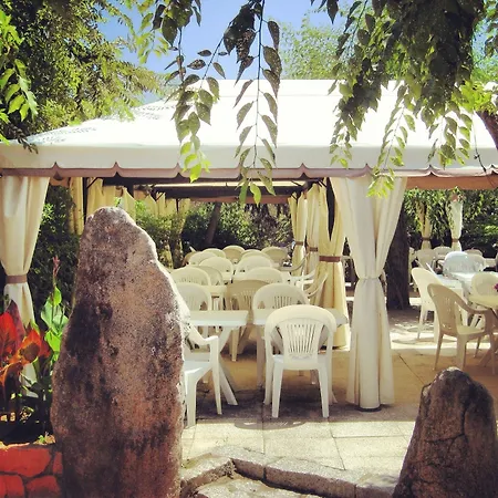 Domus De Janas Sul Mare Otel Bari Sardo