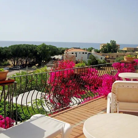 Domus De Janas Sul Mare 3*