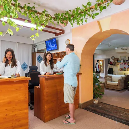 Domus De Janas Sul Mare 3*