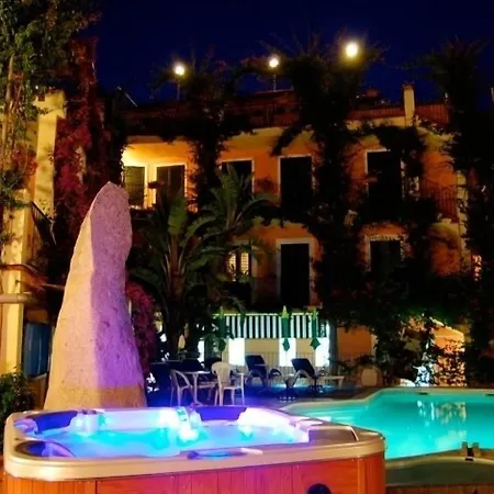 Domus De Janas Sul Mare Hotel 3*