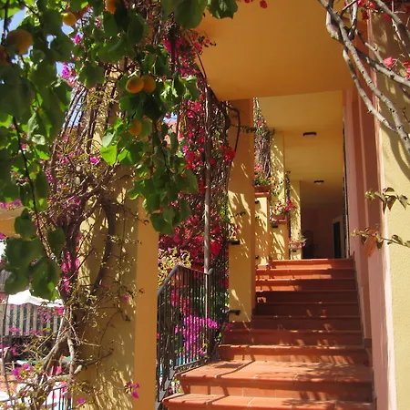 Otel Domus De Janas Sul Mare