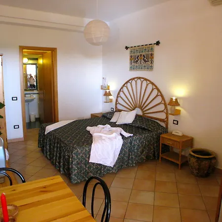 Domus De Janas Sul Mare Hotel 3*