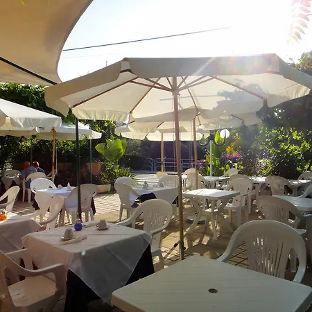 Domus De Janas Sul Mare Hotel Bari Sardo