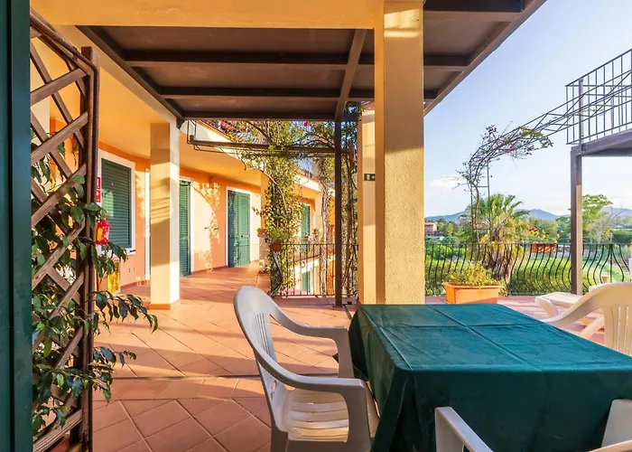 Domus De Janas Sul Mare ホテル