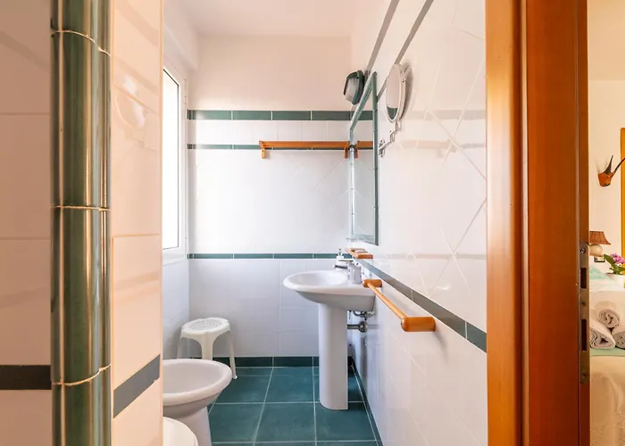 Domus De Janas Sul Mare 3* バリ・サルド