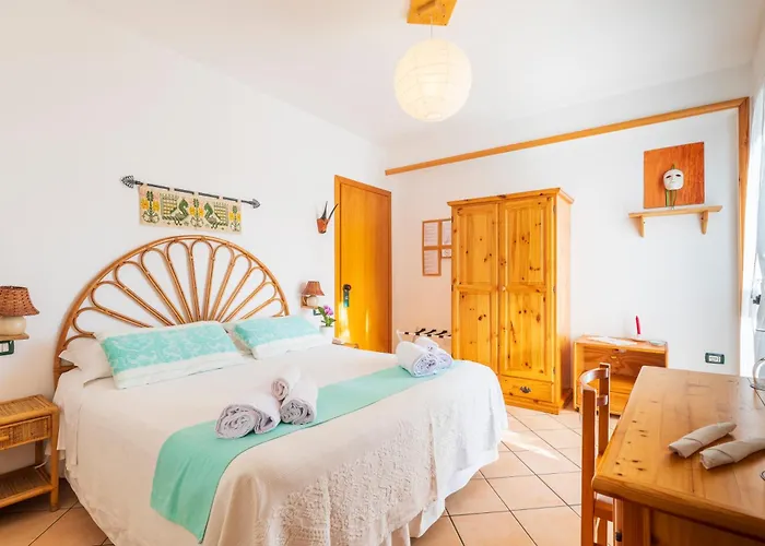 Domus De Janas Sul Mare バリ・サルド