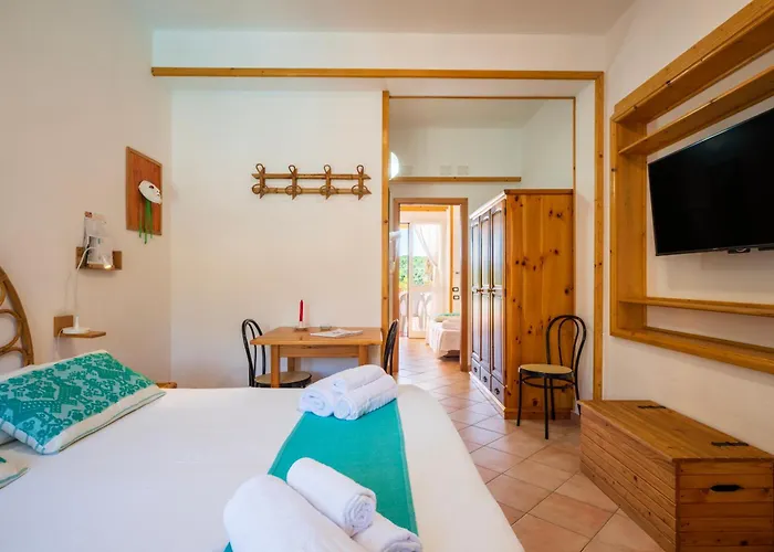 Domus De Janas Sul Mare 3*