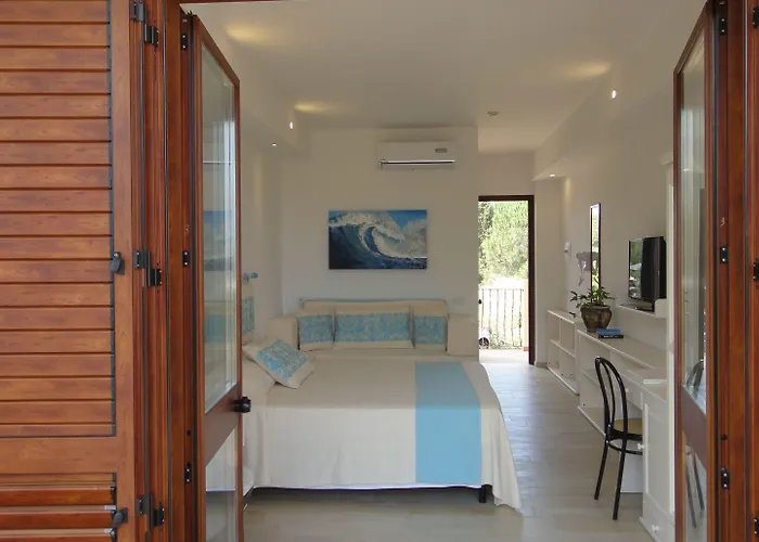 Domus De Janas Sul Mare 3* バリ・サルド