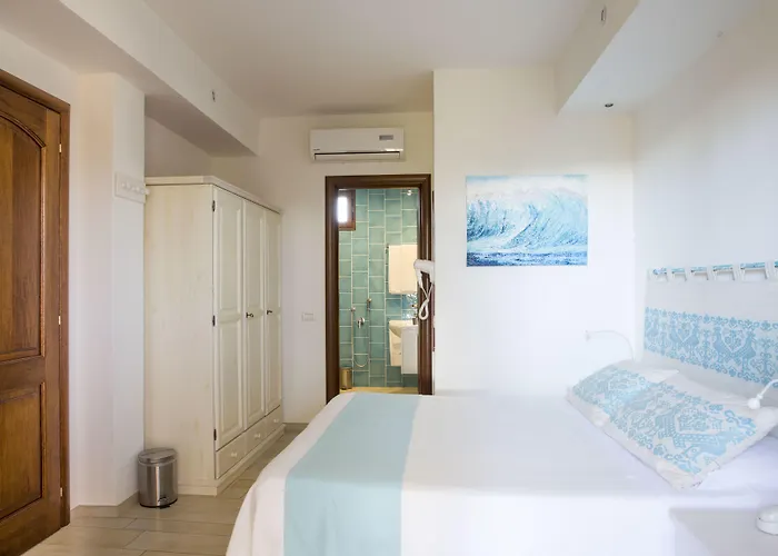 Domus De Janas Sul Mare ホテル バリ・サルド