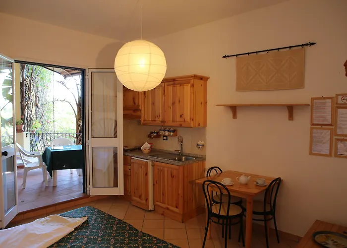 Domus De Janas Sul Mare 3*