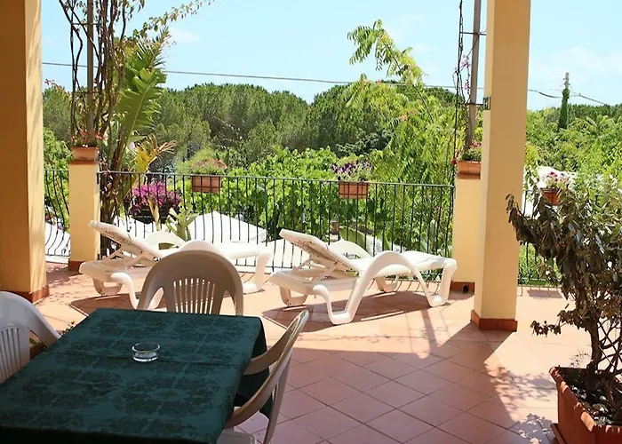 Domus De Janas Sul Mare ホテル バリ・サルド