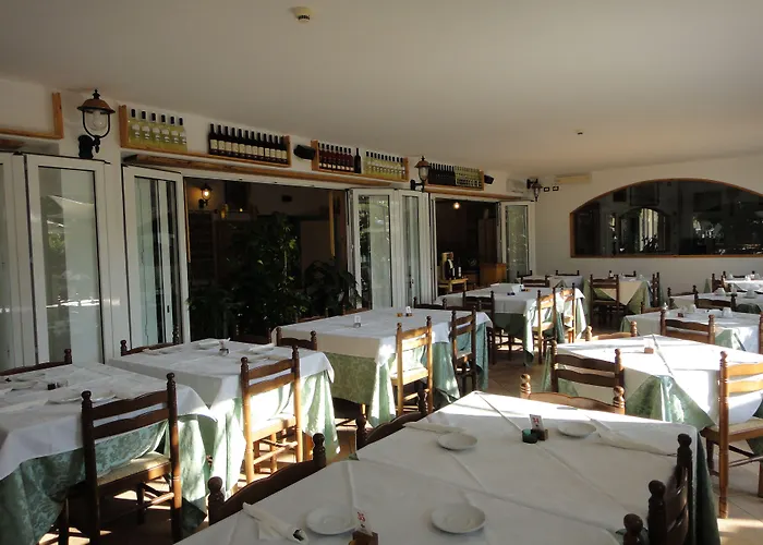 Domus De Janas Sul Mare バリ・サルド