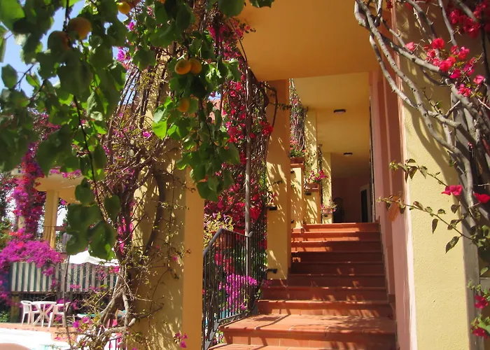 ホテル Domus De Janas Sul Mare